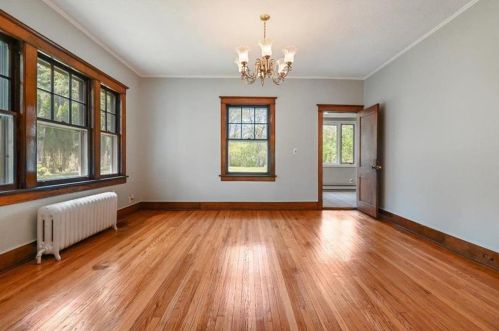 9 Club Ct, Stroudsburg, PA 18360-1514