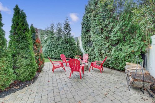 11 Palamino Dr, Jackson Twp NJ 08527-1383 exterior