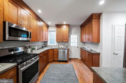 4257 Boone St, Philadelphia PA 19128-5003 exterior