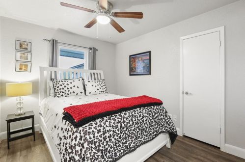 2517 Briarcliff Dr, Irving TX 75062-3213 exterior