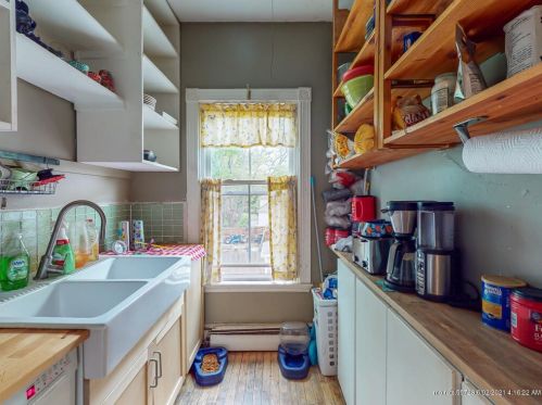 90 Pearl St, Portland ME 04106-4324 exterior