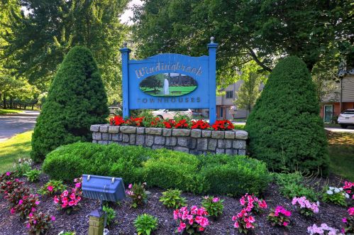 34 Metacomet Dr, Meriden CT  06450-3575 exterior