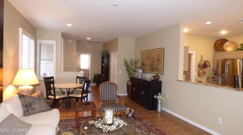 561 Knotwood St, Green Valley AZ 85614-5971 exterior