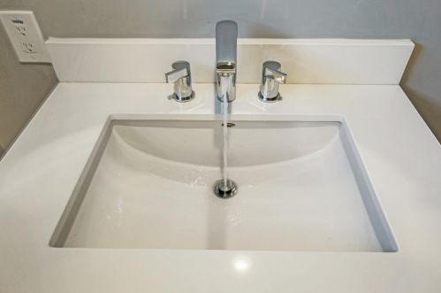 2928 18 Ave, Phoenix AZ 85015-5247 exterior