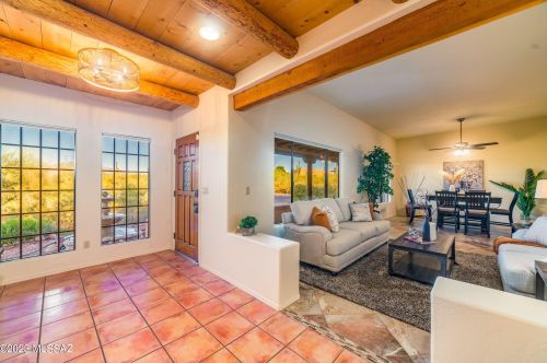 7015 Camino De Los Caballos, Tucson AZ 85743-9689 exterior