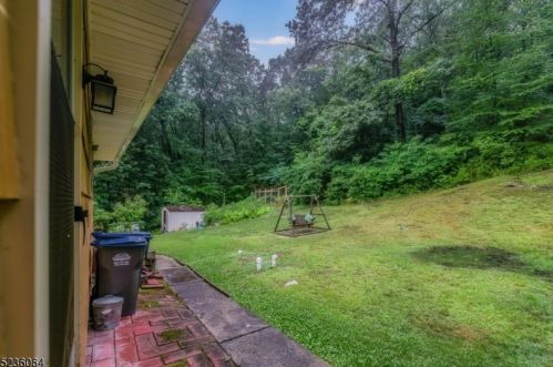 929 Plymouth Lake Dr, Fredon NJ  07860-4127 exterior