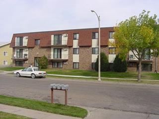 802 Interstate Ave, Bismarck ND  58503-0908 exterior