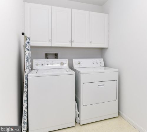 18247 Oak Ln, Lewes DE 19958 exterior