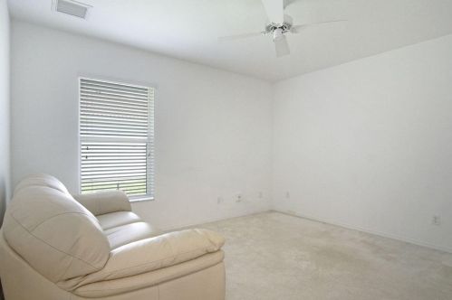 2872 Eagle Dr, Fort Pierce FL 34984-6321 exterior