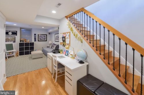 2307 Carpenter St, Philadelphia PA 19146-2516 exterior