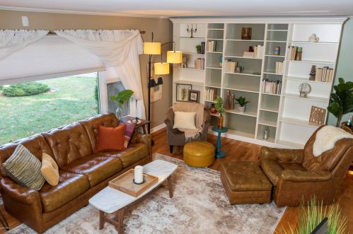 3711 Barrington Dr, Kalamazoo, MI 49006-5400