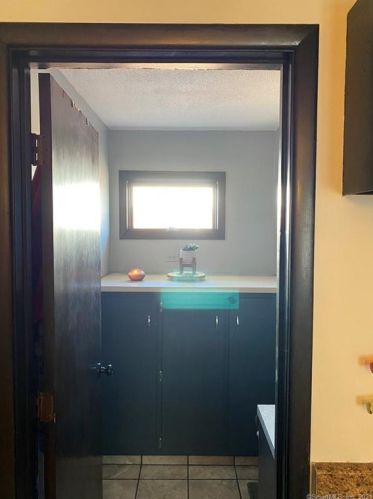 98 Greenwood St, New Britain CT 06051-3326 exterior