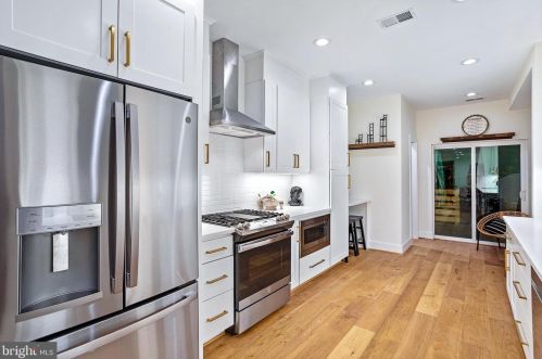 302 Rhode Is Ave, Washington DC 20001-1827 exterior