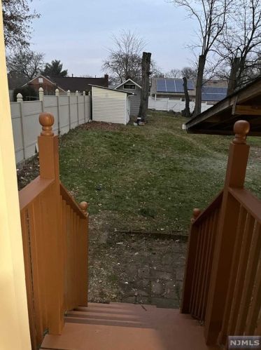 35 Tryon Ave, Teaneck NJ  07666-6146 exterior