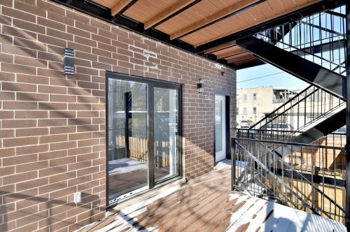 1857 California Ave, Chicago IL  60647-5105 exterior