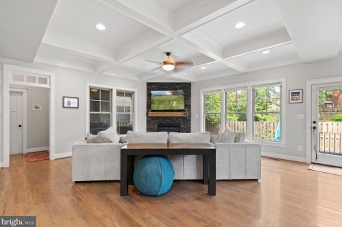 4815 15 St, Arlington VA 22205-2620 exterior