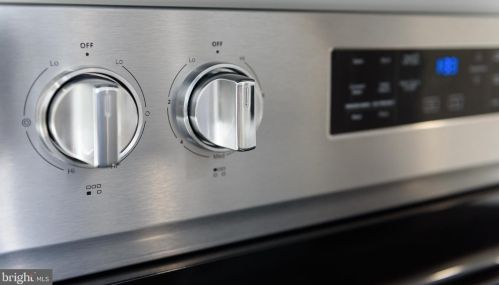 8016 Branch Wood Ct, Ellicott MD 21043-6937 exterior