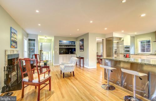 4658 Upton St, Washington DC 20016-2369 exterior