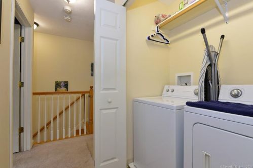 194 Roth Rd, Killingly CT 06241-1417 exterior