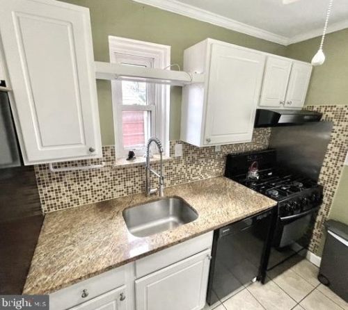 708 1st St, Rockville MD 20850-1450 exterior