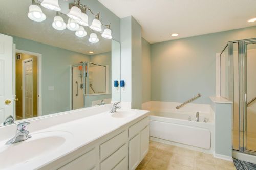 803 Braunworth Ct, Chaska MN 55318-3242 exterior