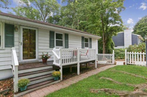 30 Island Hill Ave, Ridgefield, CT 06877-4021