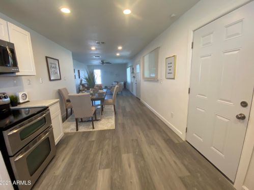 3017 81st Dr, Phoenix AZ  85033-4760 exterior