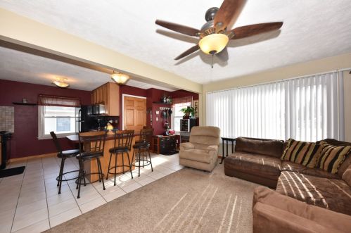 4508 Howard Ave, Milwaukee, WI 53220-2108