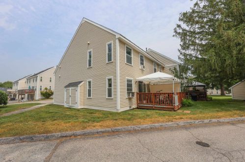 23 Vinton Dr, Concord NH  03303-1582 exterior