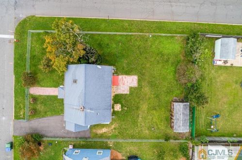 237 Loring Ave, Edison NJ exterior