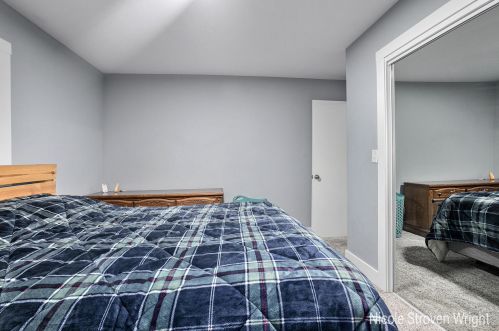 4013 8th Ave, Wyoming MI  exterior