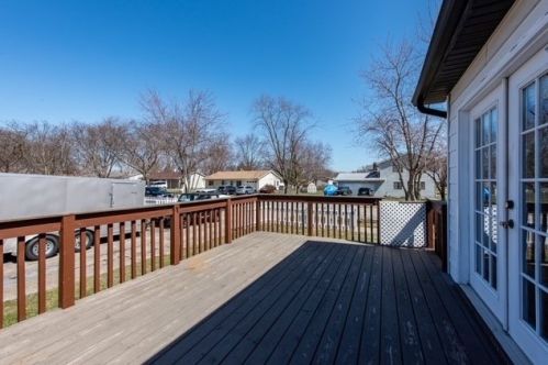 2726 Lydia St, Waukegan IL 60085-3269 exterior