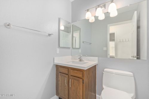 14227 22nd St, Phoenix AZ  85022-4602 exterior