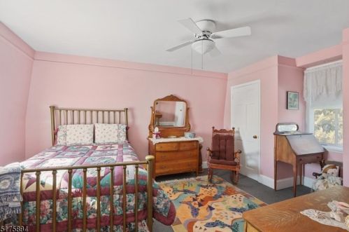 404 Moore St, Hackettstown NJ 07840-2142 exterior