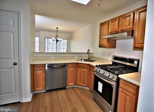 706 Wendover Ct, Dover NJ 07869-1641 exterior