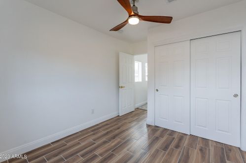 1121 Bethany Home Rd, Phoenix AZ  85014-2229 exterior