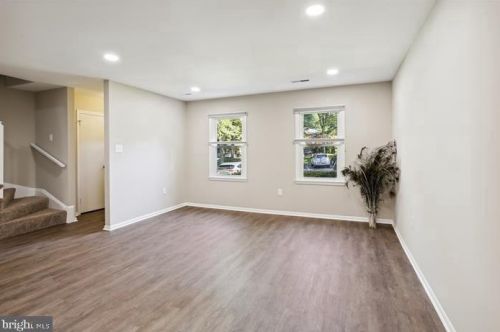 7602 Coddle Harbor Ln, Rockville MD  20854-3252 exterior