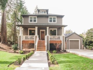 7491 48 Ave, Portland OR  97222-5417 exterior