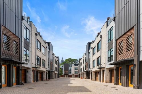 115 Cityview Ct, Atlanta GA  30308-2448 exterior