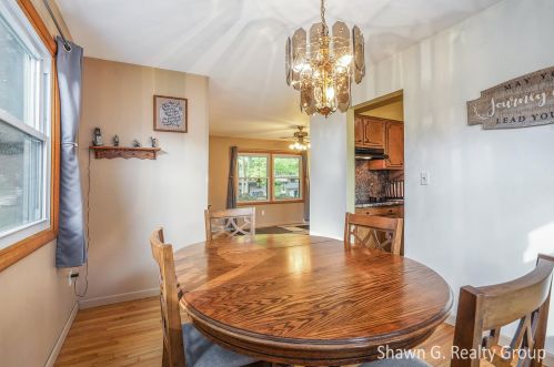 2209 Holliday Dr, Wyoming MI exterior