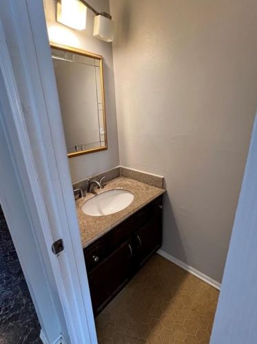 2123 Victoria Pl, Lithonia GA 30058-7912 exterior