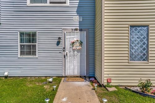 2150 Aspen Dr, Dallas TX  75227-8167 exterior