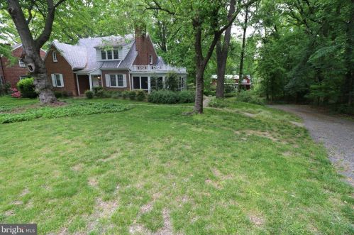 1601 Dale Dr, Silver Spring MD  20910-1505 exterior