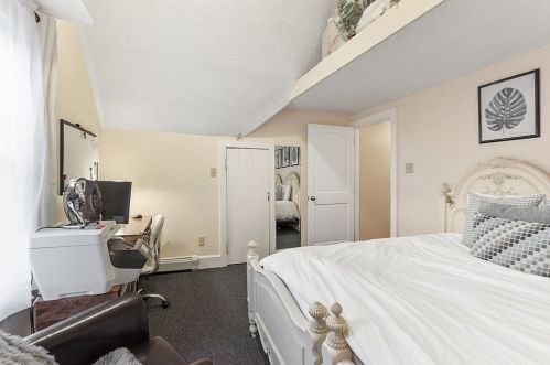 48 Trowbridge Circuit, Worcester MA 01603-2223 exterior