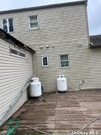 277 15 St, Babylon NY 11704-2728 exterior