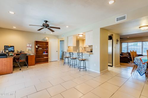 3401 Crocus Dr, Phoenix AZ 85032-5419 exterior