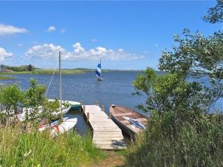 3 Bassett Place Rd, Chilmark, MA 02535-2428