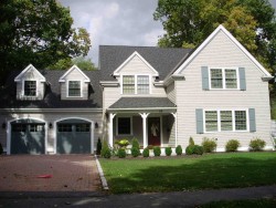 29 Central St, Newton, MA 02466-2402