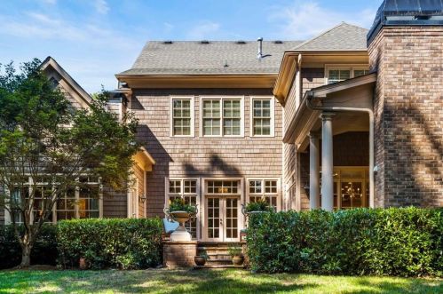 4968 Long Is Dr, Atlanta GA 30327-4904 exterior