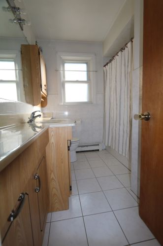 5200 Monitor Ave, Chicago IL 60638-1520 exterior